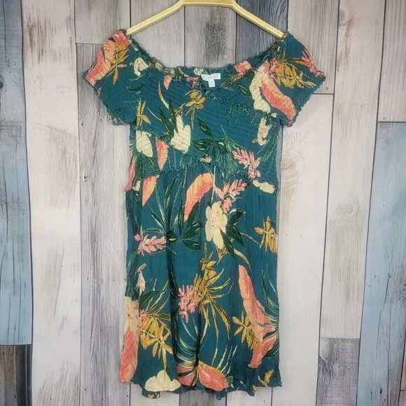 Patrons Off Peace Smocked Off Shoulder Dress Green Floral Size Medium - Picture 5 of 8